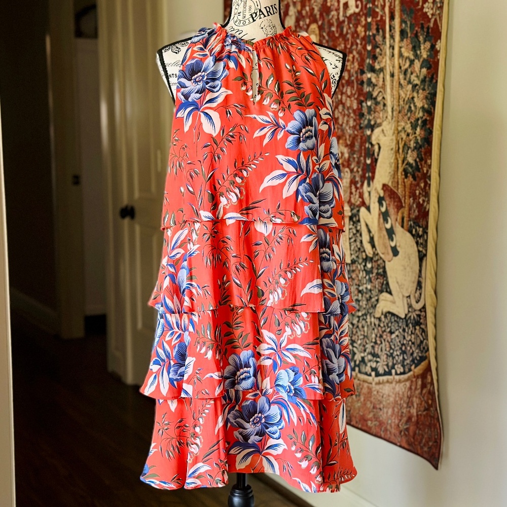 5 for $15 🌸 LOFT | Floral Tiered and Ruffled Swing Dress, Size M
